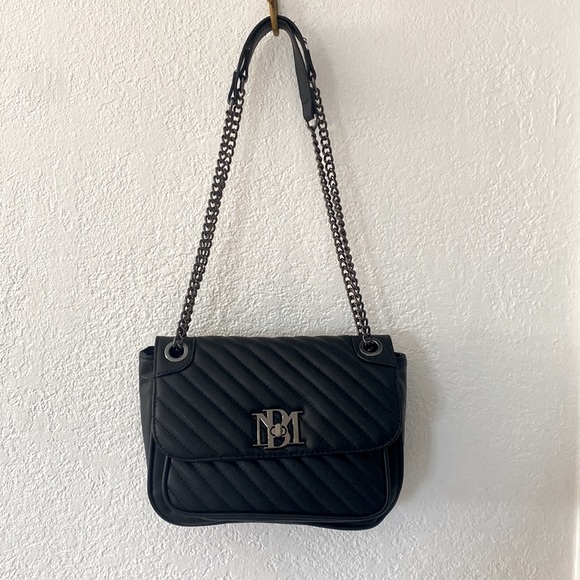 Badgley Mischka Black Quilted Crossbody Bag - Picture 3 of 4